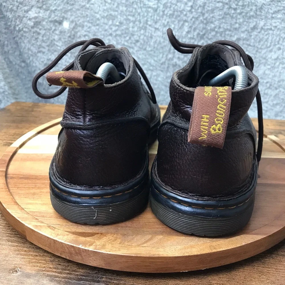 Dr. Martens Chukka Boots M 9 L 10 Brown Pebbled Leather AirWair Slip Resistant